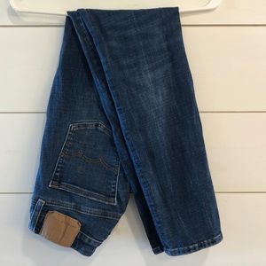 Men’s/Boys American Eagle Jeans, No tag but are 26x32.  EUC